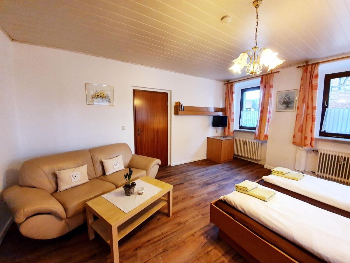 Daasdorf am Berge Pension Schuetze מראה חיצוני תמונה