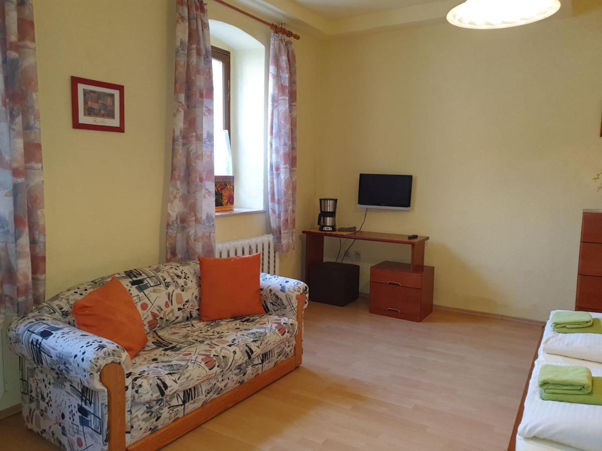Daasdorf am Berge Pension Schuetze מראה חיצוני תמונה