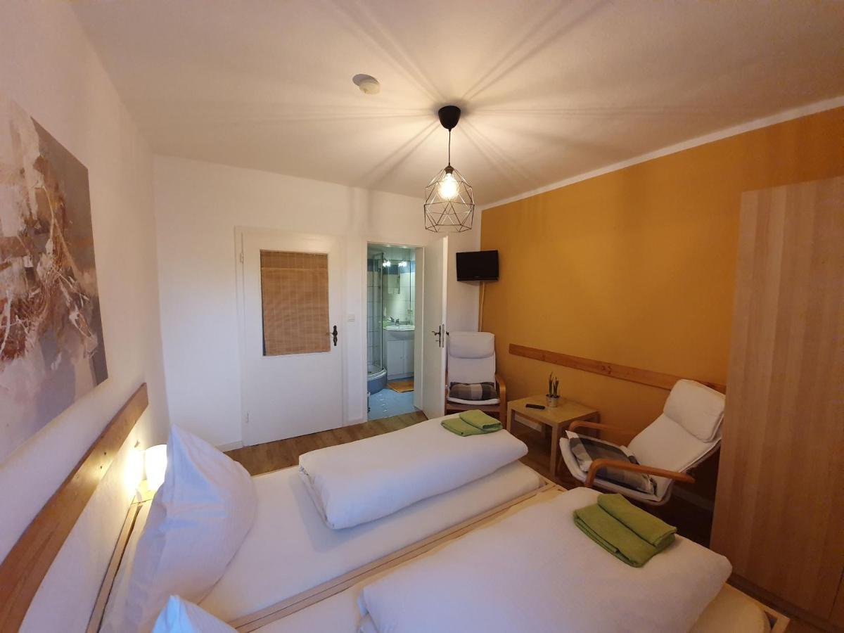 Daasdorf am Berge Pension Schuetze מראה חיצוני תמונה