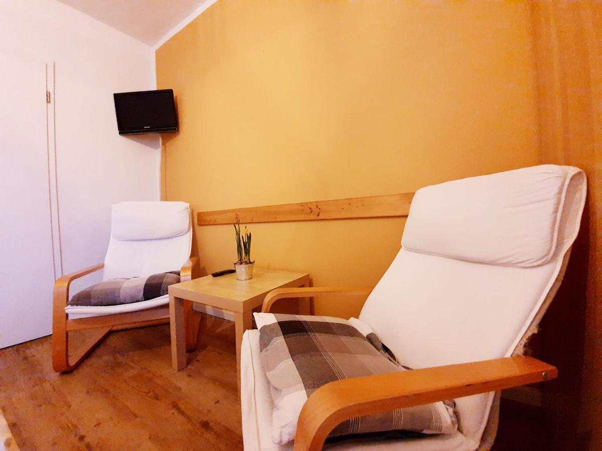 Daasdorf am Berge Pension Schuetze מראה חיצוני תמונה